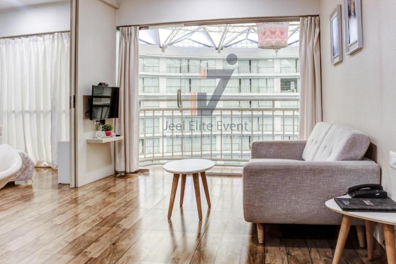 Homestays At Rajhans Belliza Near Airport Surat Ngoại thất bức ảnh