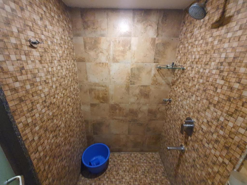 Homestays At Rajhans Belliza Near Airport Surat Ngoại thất bức ảnh